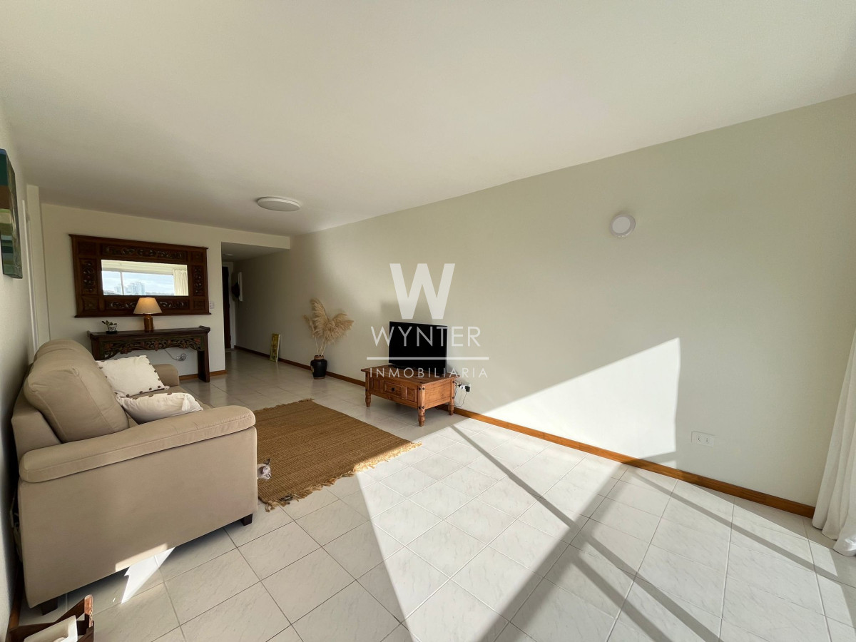 Apartamento ID.4111 - Apartamento en venta próximo al Hotel Enjoy y del mar - 2 dormitorios y medio 