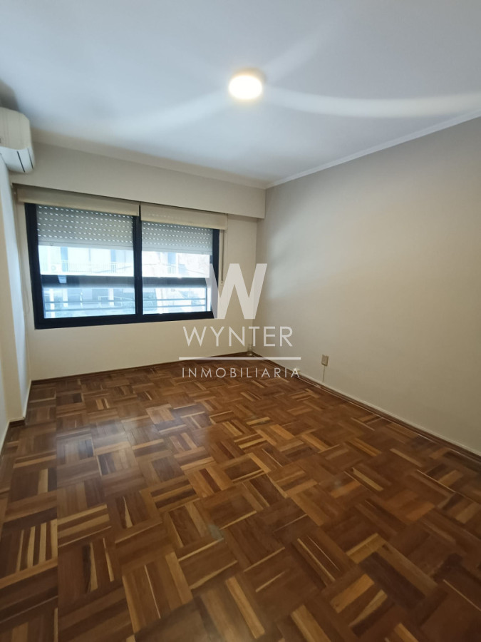 Apartamento ID.6538 - ALQUILER - 3 DORMITORIOS Y SERVICIO – POCITOS