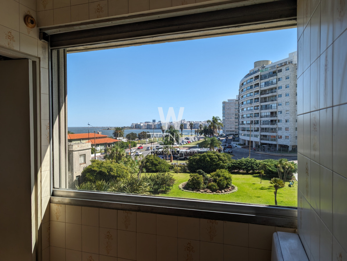 Apartamento ID.6293 - Edificio Panamericano, 3 dorm y servicio. En venta 