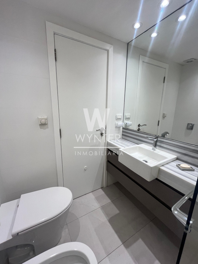Apartamento ID.3620 - Apartamento en venta frente al mar - 3 suites y dep. de servicio