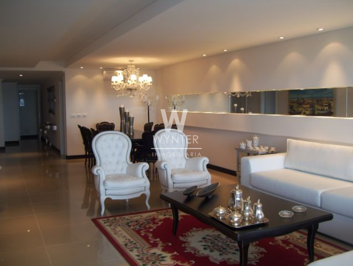 Apartamento ID.773 - Torre Lobos primera fila, vista al mar, 3 suites y dep.