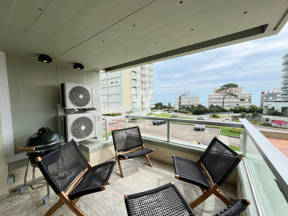 Apartamento ID.3602 - Alquiler temporal edificio Fragata Playa Mansa - 3 dormitorios