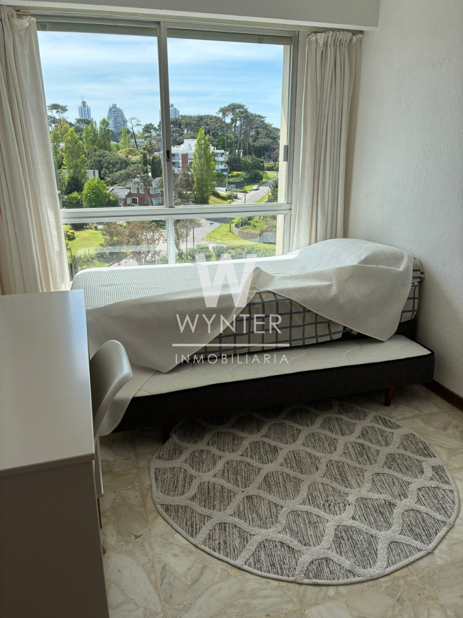 Apartamento ID.333 - Excelente Complejo - 3 dormitorios con vista al mar en edificio Fragata en alquiler
