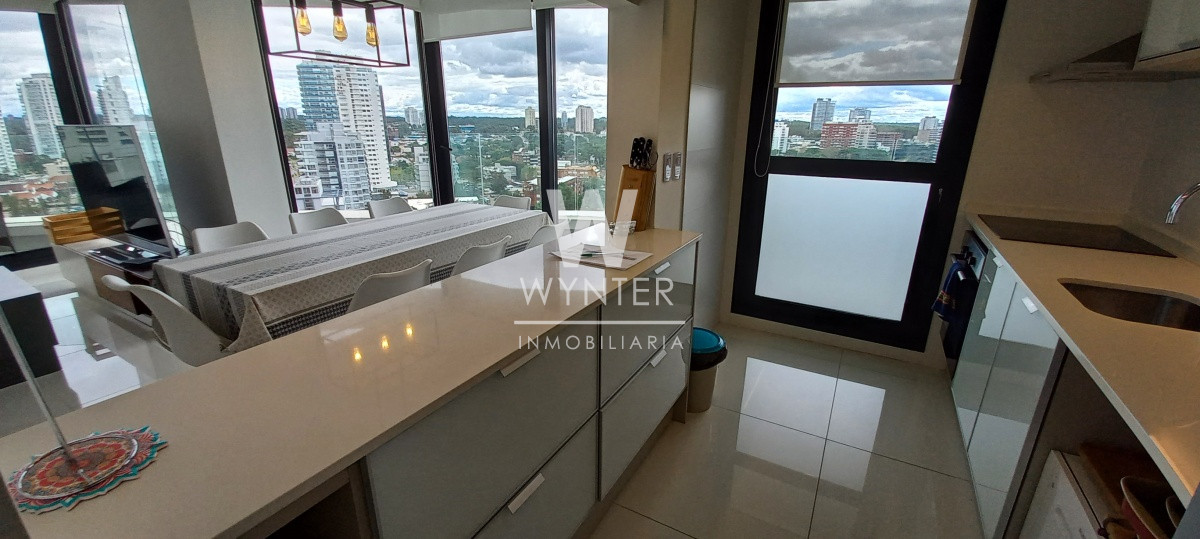 Apartamento ID.2929 - Muy buen apartamento con vista a Playa Mansa y Brava - 3 dormitorios