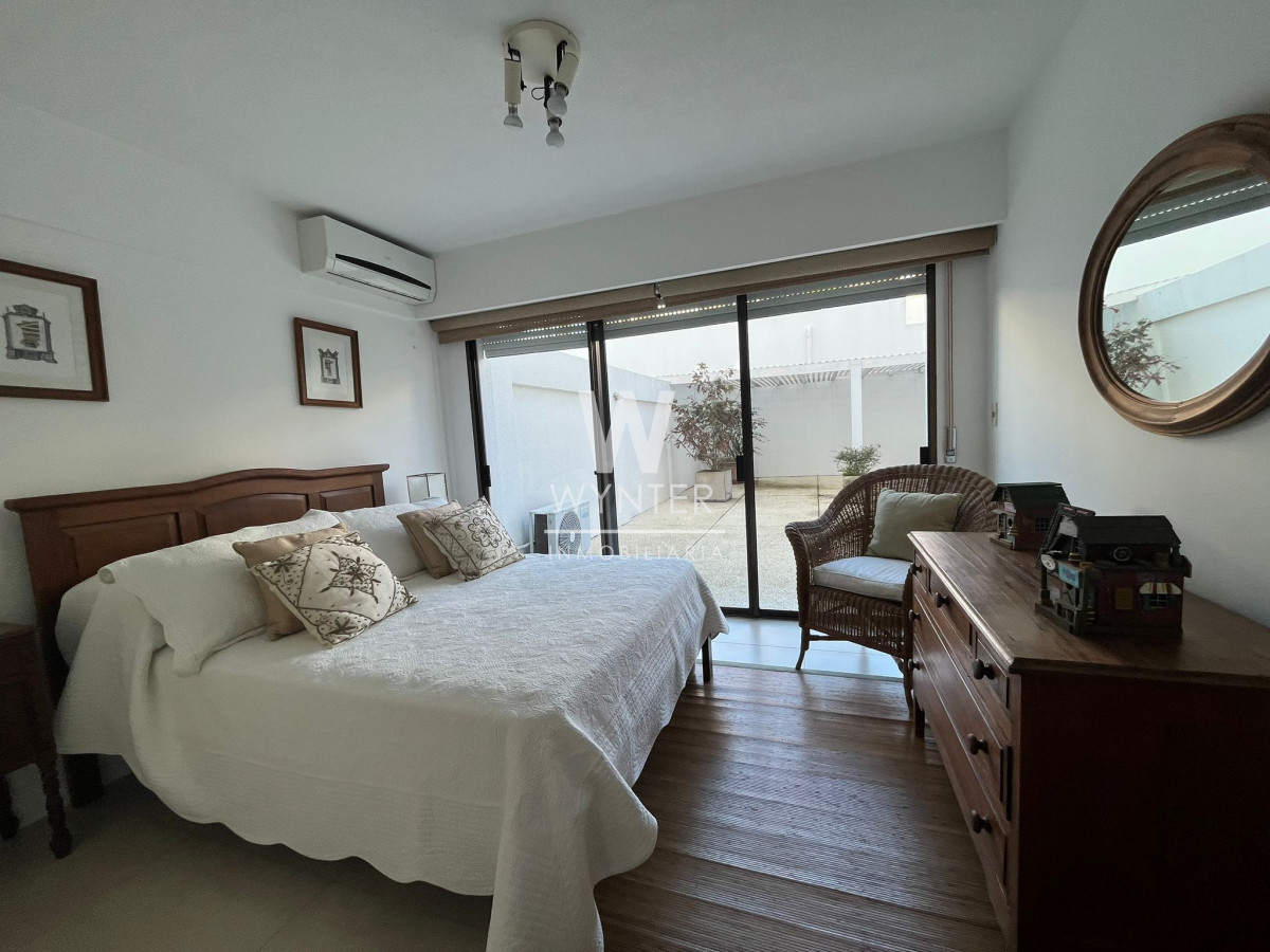 Apartamento ID.3060 - Primera fila sobre la mansa - 3 suites más den.