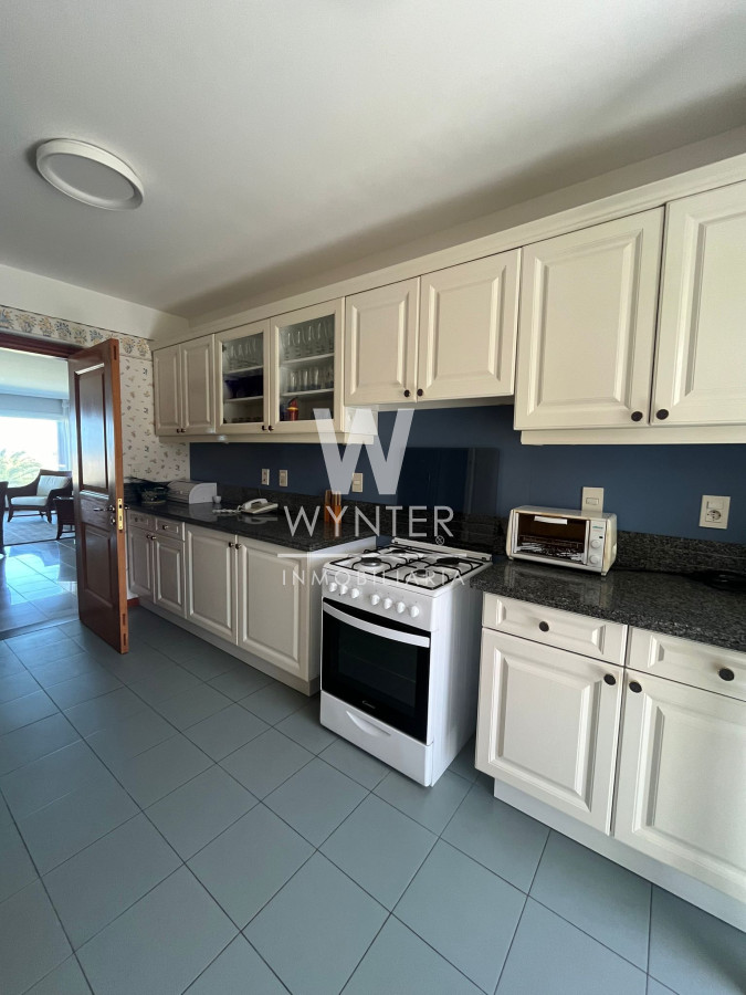 Apartamento ID.959 - Hermoso apartamento - 3 y dependencia con parrillero propio