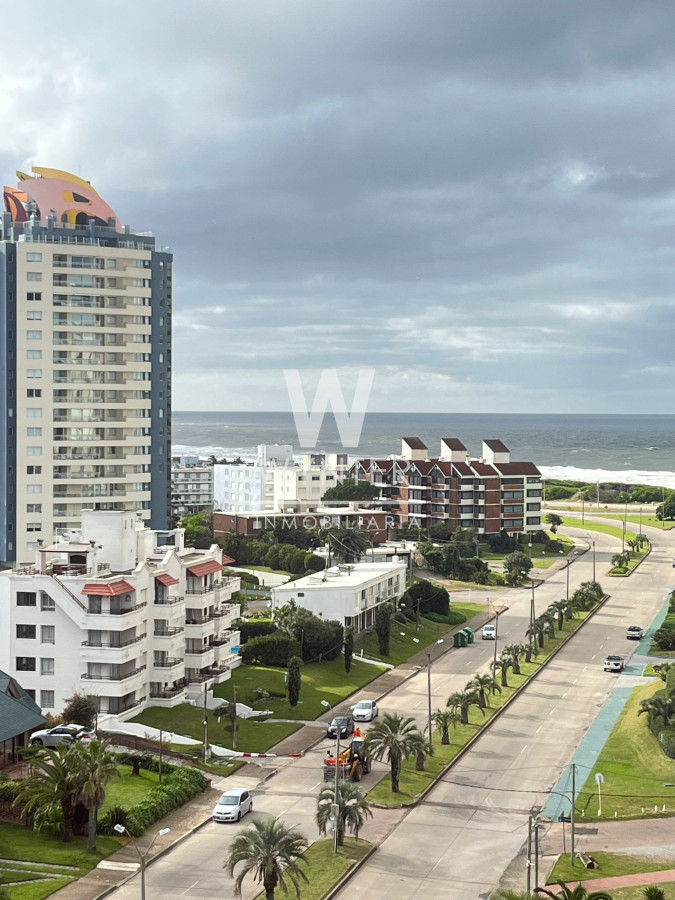 Apartamento ID.4111 - Apartamento en venta próximo al Hotel Enjoy y del mar - 2 dormitorios y medio 