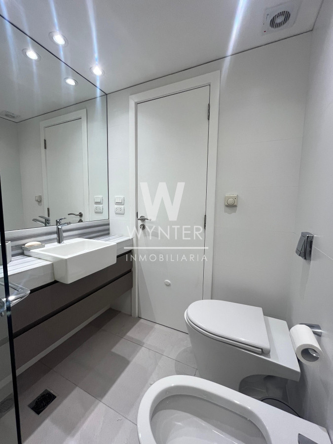 Apartamento ID.3620 - Apartamento en venta frente al mar - 3 suites y dep. de servicio