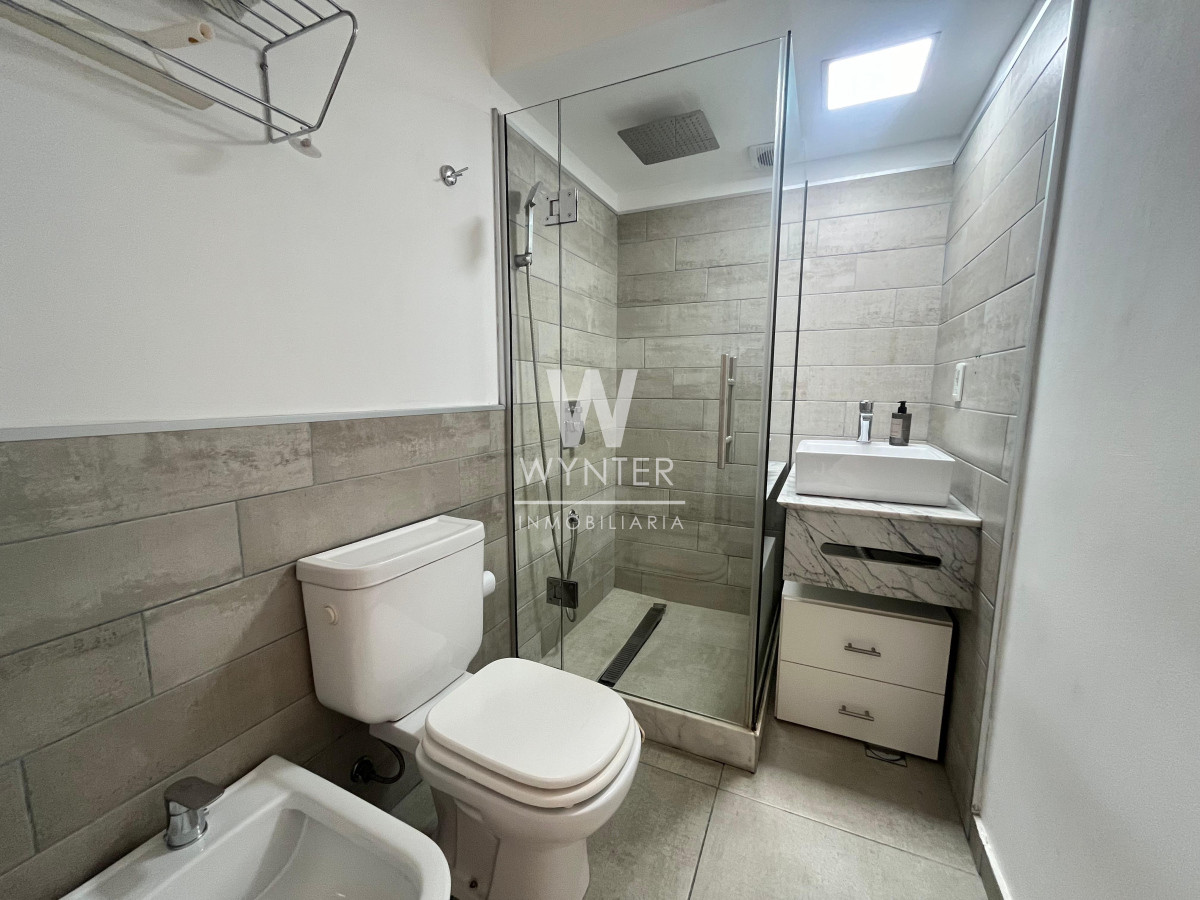 Apartamento ID.5182 - Oportunidad, 1 Dormitorio en península, reciclado!!! 
