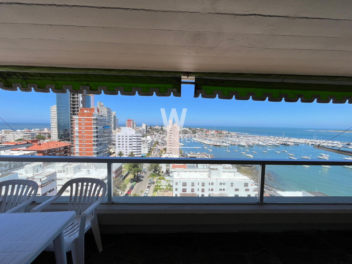 Apartamento ID.883 - Piso Alto A Pasos Del Puerto - 3 Dorm.