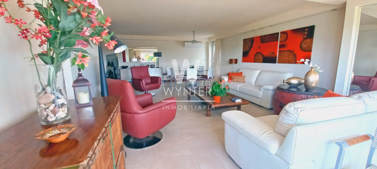 Apartamento ID.6158 - Apartamento en venta. Edificio Porto Scala frente al Puerto