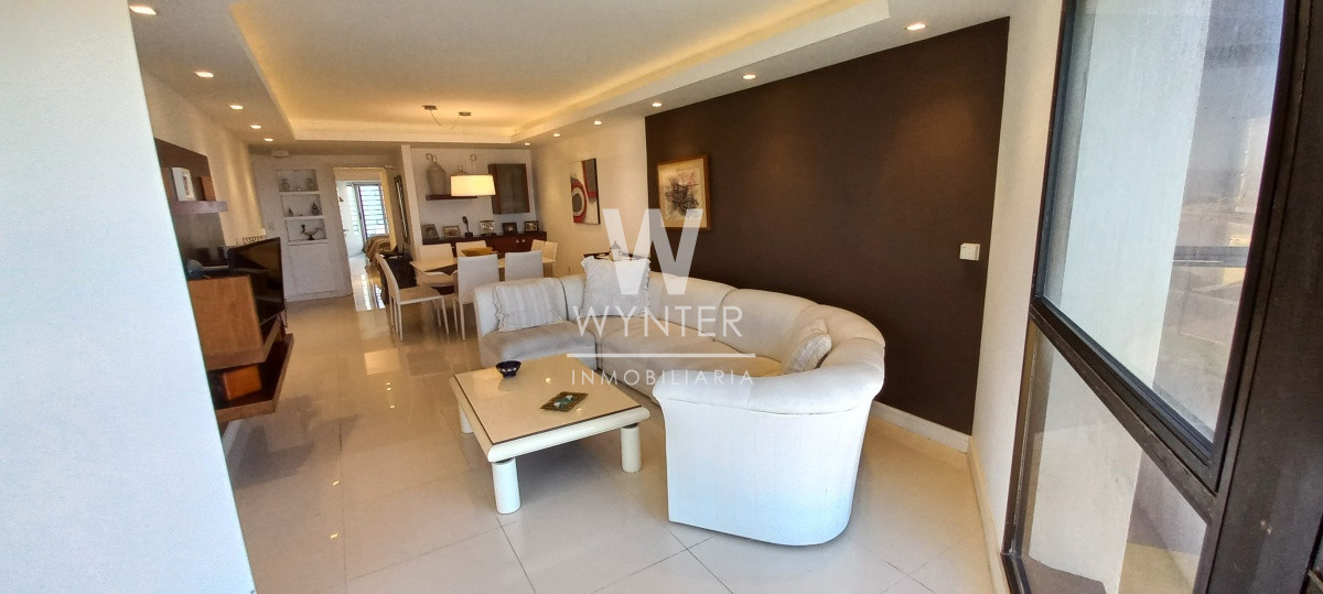 Apartamento ID.1408 - Frente al mar, reciclado - 2 dormitorios y dependencia de servicio