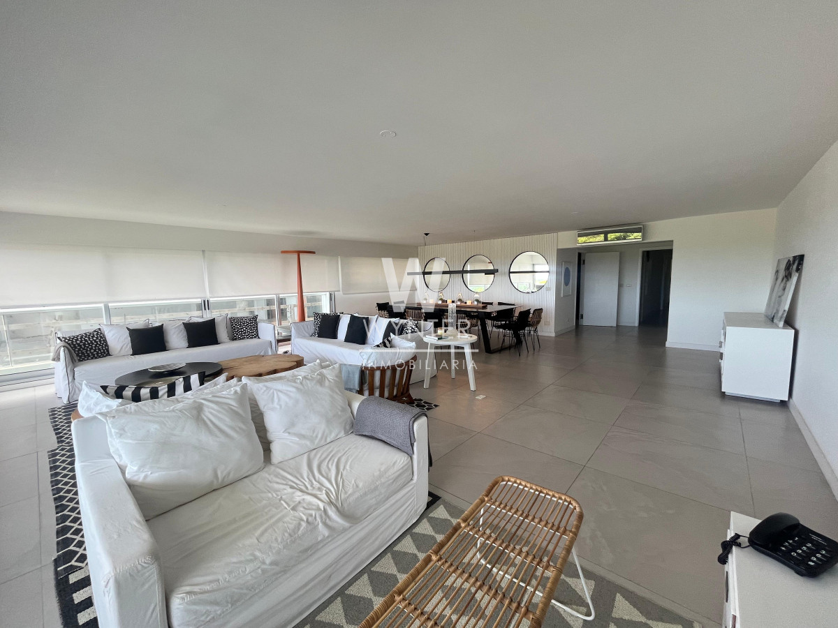 Apartamento ID.3620 - Apartamento en venta frente al mar - 3 suites y dep. de servicio