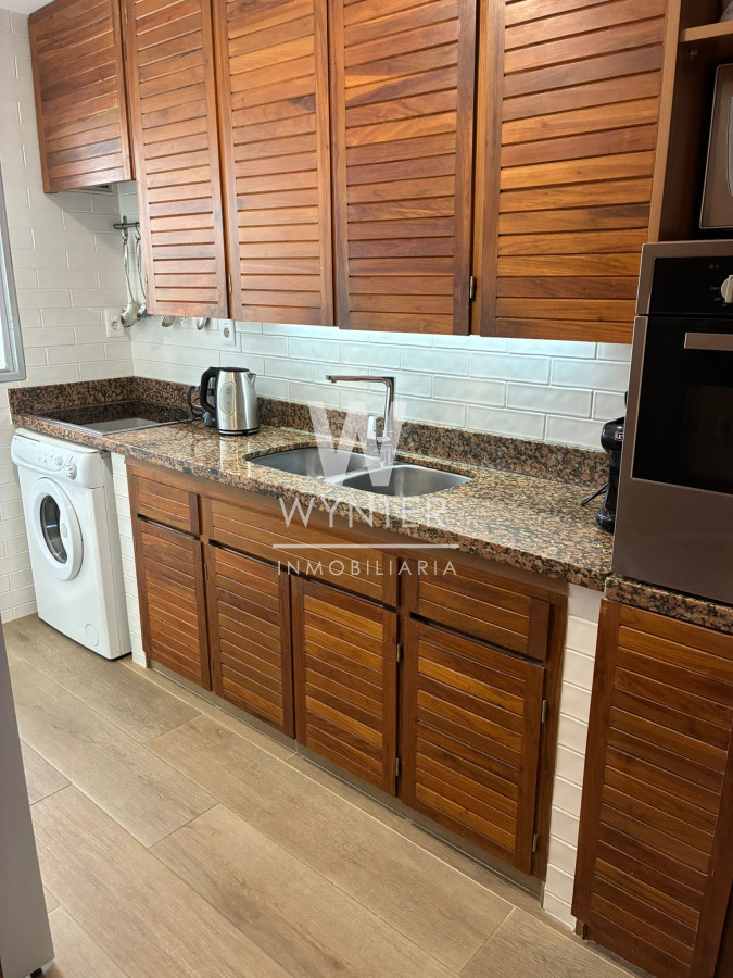 Apartamento ID.333 - Excelente Complejo - 3 dormitorios con vista al mar en edificio Fragata en alquiler