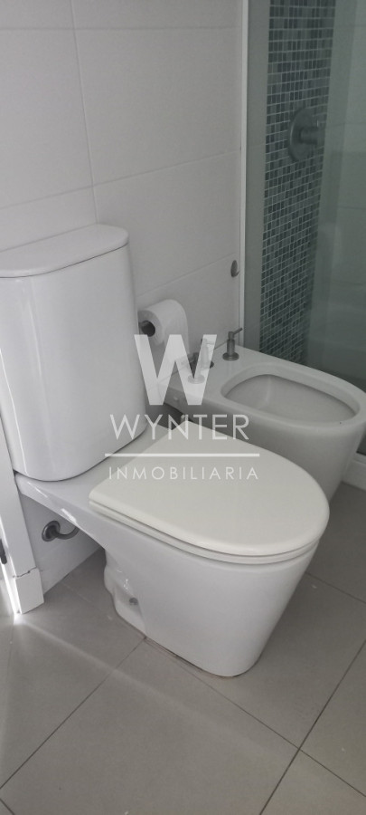 Apartamento ID.6042 - Torre Manhattan - Próximo Playa Brava y Mansa - 2 dormitorios