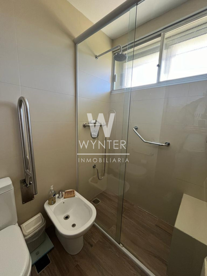 Apartamento ID.4321 - Alquiler temporal en edificio Fragata, con todos los servicios!!!
