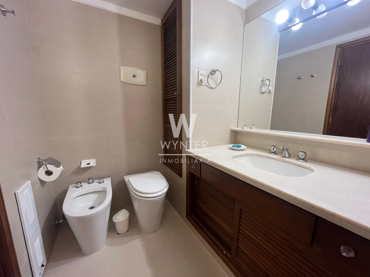 Apartamento ID.5227 - Apartamento en alquiler temporal Punta del Este, Mansa.