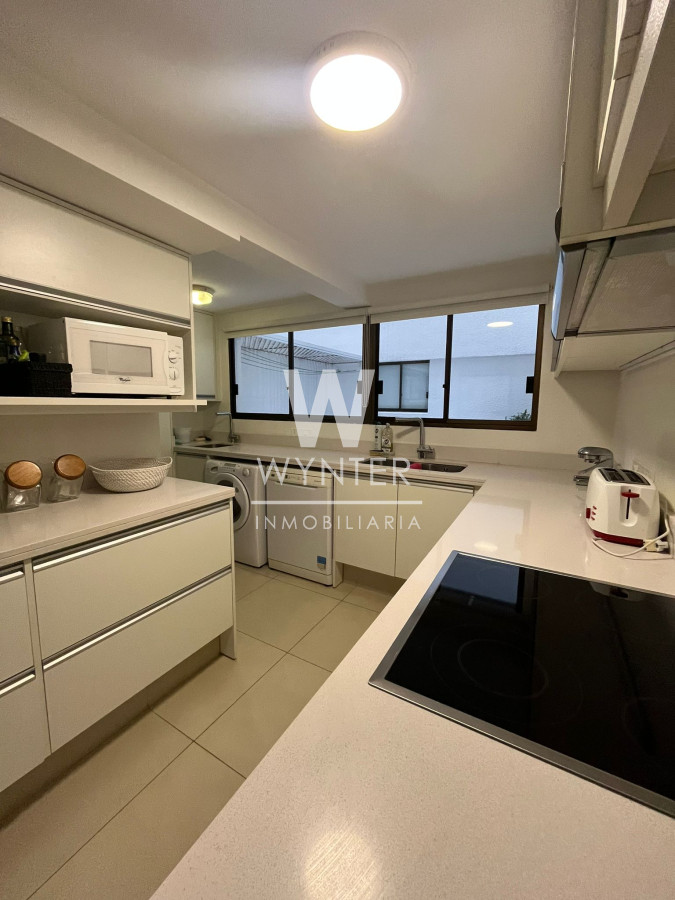 Apartamento ID.3060 - Primera fila sobre la mansa - 3 suites más den.