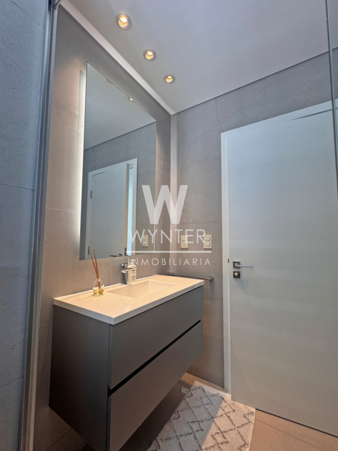 Apartamento ID.5299 - Apartamento en venta - Le Parc esquinero, piso muy alto!!!