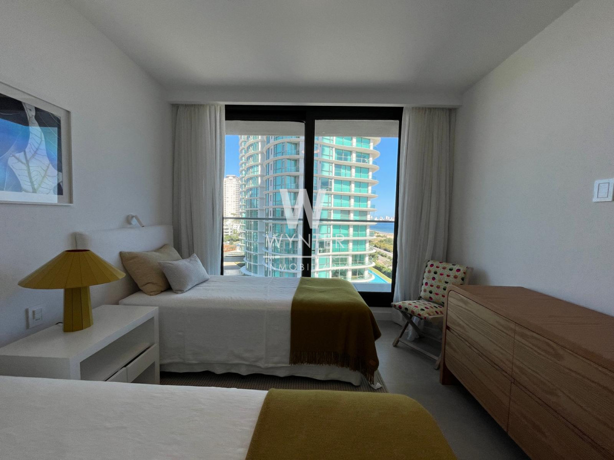 Apartamento ID.5588 - Apartamento en venta en Venetian - esquinero - 4 suites o 3 y dep. de servicio