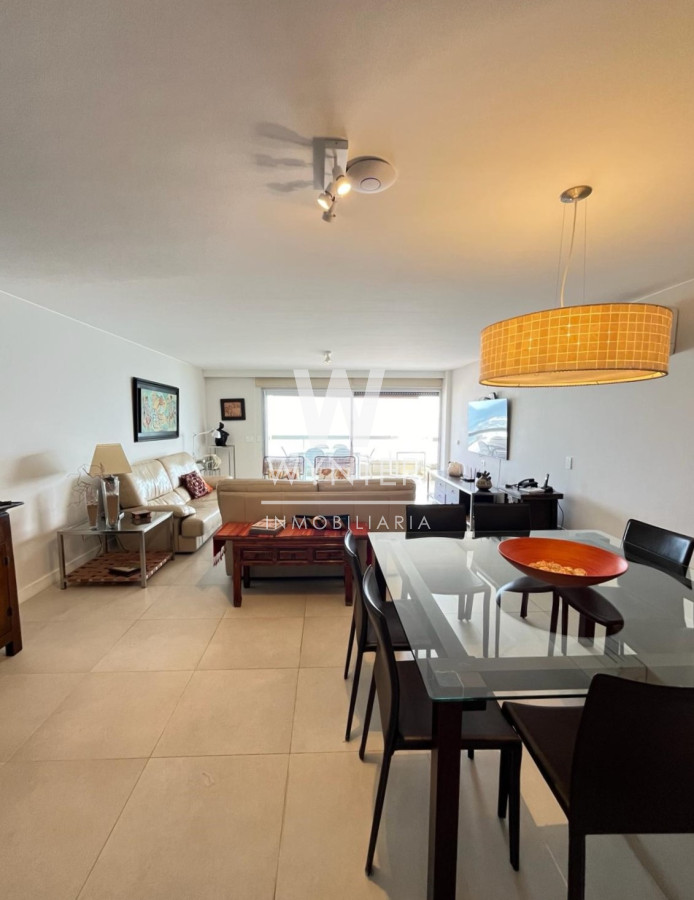 Apartamento ID.59 - Totalmente reciclado con hermosa vista a la bahía - 3 y dependencia de servicio