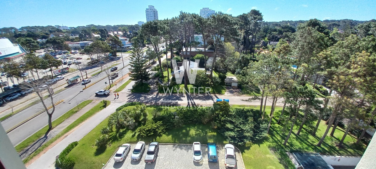 Apartamento ID.1456 - Av. Roosevelt - 2 dormitorios con parrillero y estufa a leña