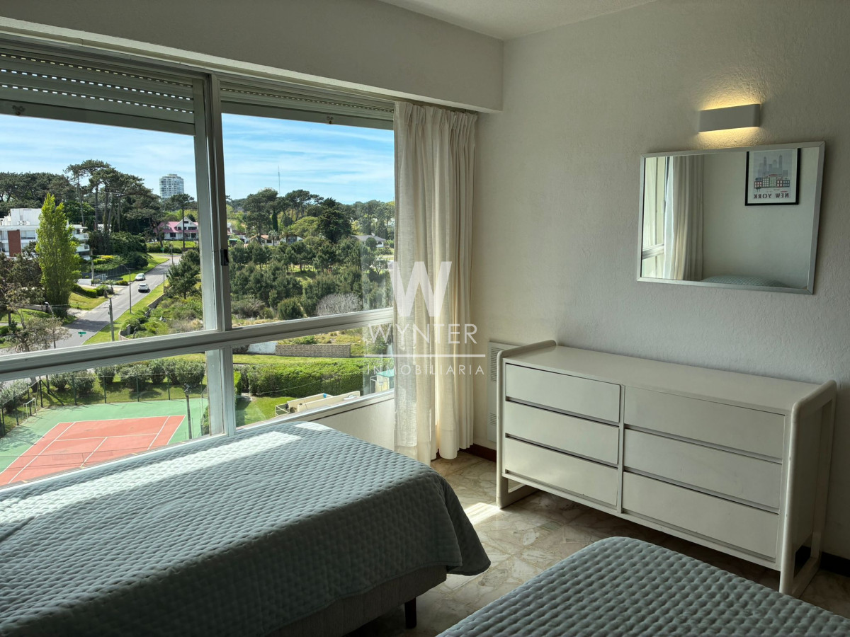 Apartamento ID.333 - Excelente Complejo - 3 dormitorios con vista al mar en edificio Fragata en alquiler