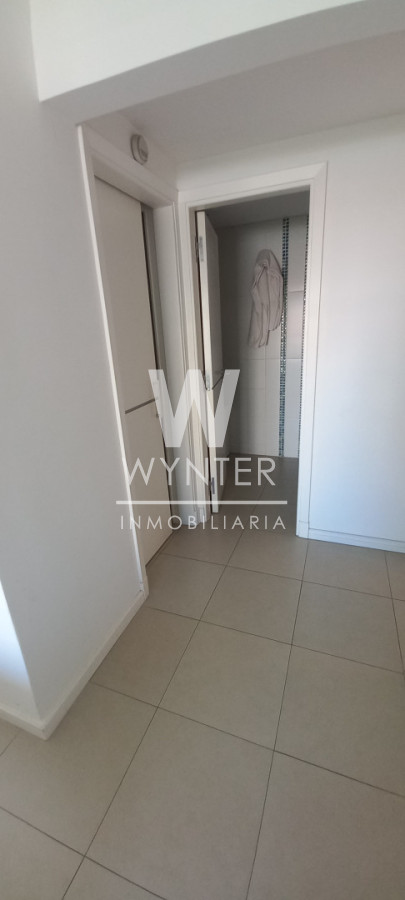 Apartamento ID.6042 - Torre Manhattan - Próximo Playa Brava y Mansa - 2 dormitorios