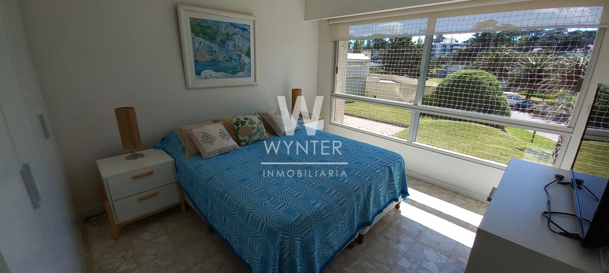 Apartamento ID.1485 - Galeón - 3 suites y dependencia frente al mar con parrillero propio.