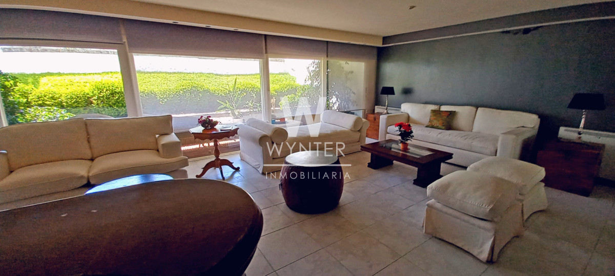 Apartamento ID.6158 - Apartamento en venta. Edificio Porto Scala frente al Puerto