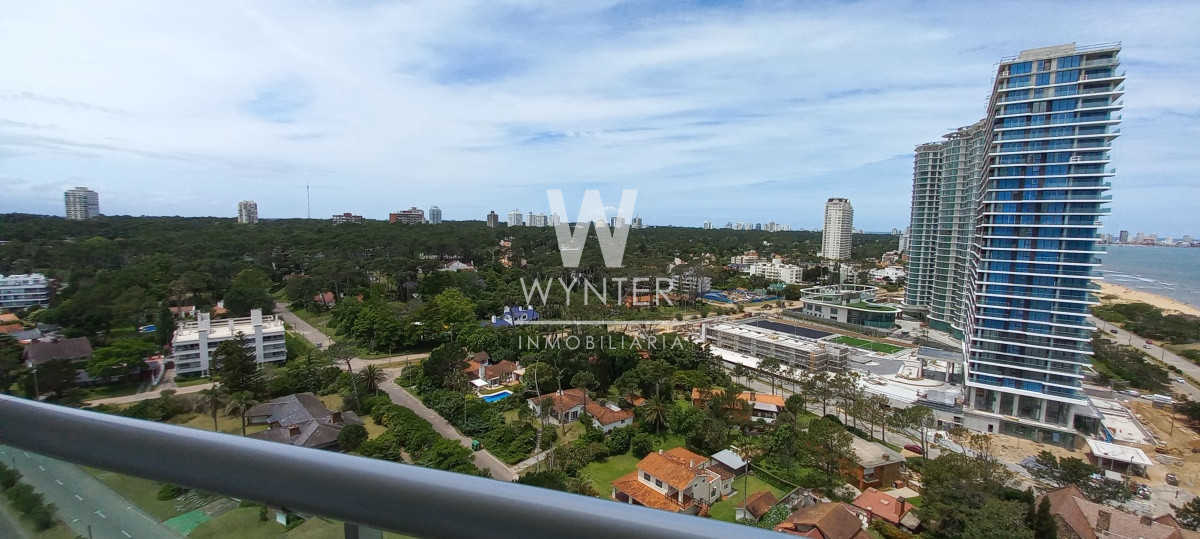 Apartamento ID.12 - Aquarela piso alto - 4 suites