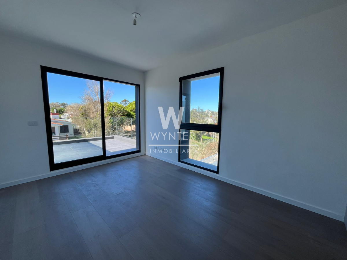 Apartamento ID.5547 - Apartamento en venta amparado por la Ley de Vivienda Promovida, a  pasos del mar - 2 dormitorios y medio