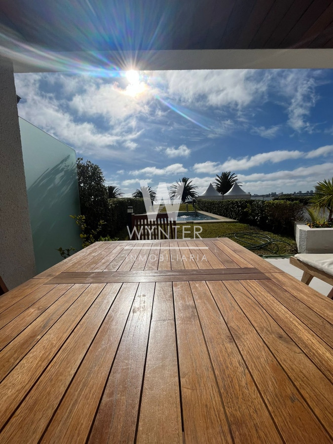 Apartamento ID.3060 - Primera fila sobre la mansa - 3 suites más den.