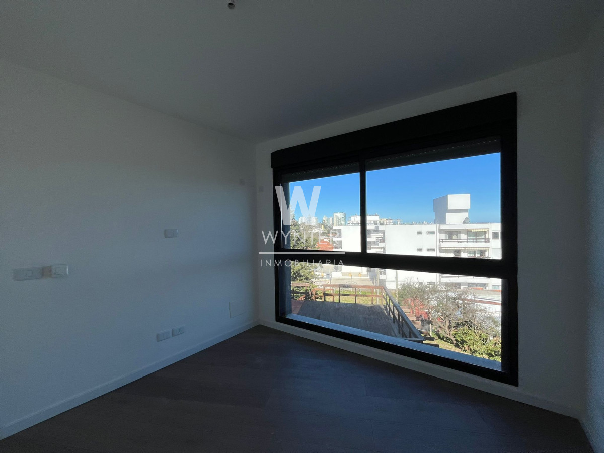 Apartamento ID.5547 - Apartamento en venta amparado por la Ley de Vivienda Promovida, a  pasos del mar - 2 dormitorios y medio