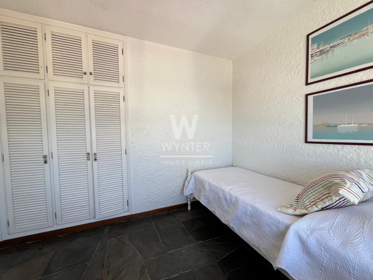 Apartamento ID.883 - Piso Alto A Pasos Del Puerto - 3 Dorm.