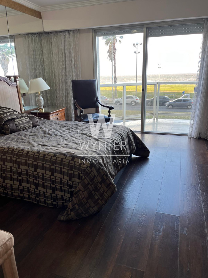 Apartamento ID.5266 - APARTAMENTO EN VENTA, RAMBLA GADNHI, 3 DORMITORIOS Y SERVICIO.