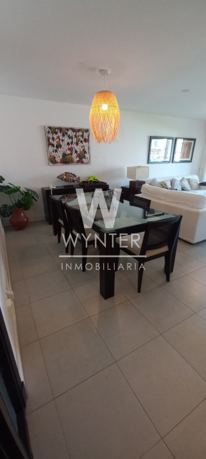 Apartamento ID.6042 - Torre Manhattan - Próximo Playa Brava y Mansa - 2 dormitorios