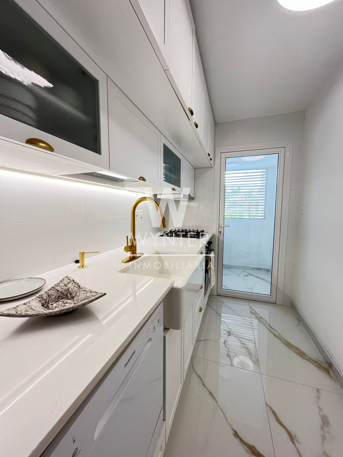 Apartamento ID.3602 - Alquiler temporal edificio Fragata Playa Mansa - 3 dormitorios