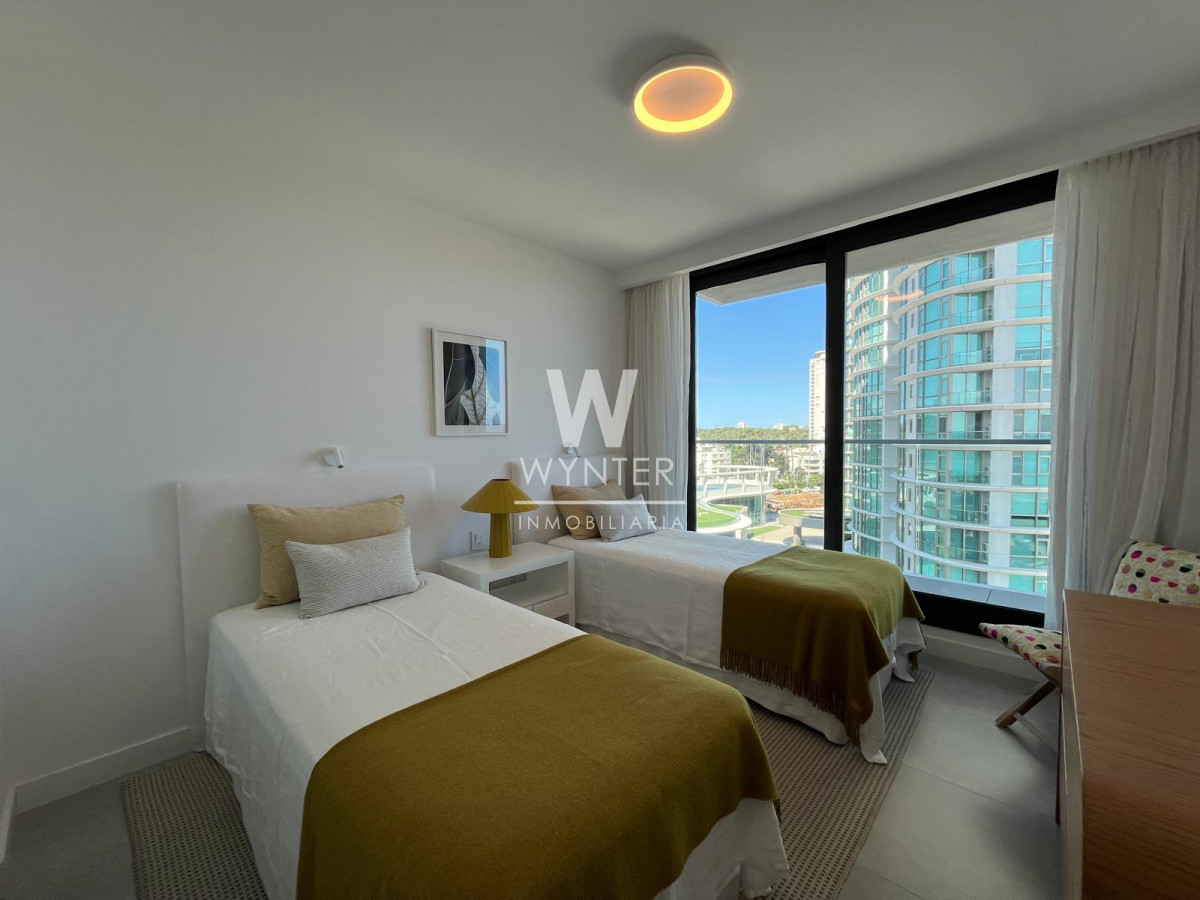 Apartamento ID.5588 - Apartamento en venta en Venetian - esquinero - 4 suites o 3 y dep. de servicio