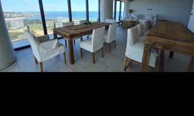 Surfside - 2 suites + den