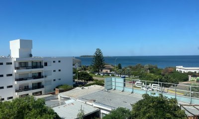 Apartamento en venta amparado por la Ley de Vivienda Promovida, a  pasos del mar - 2 dormitorios y medio