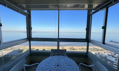 Apartamento en venta en Goleta - piso alto con excelente vista al mar - 3 dormitorios