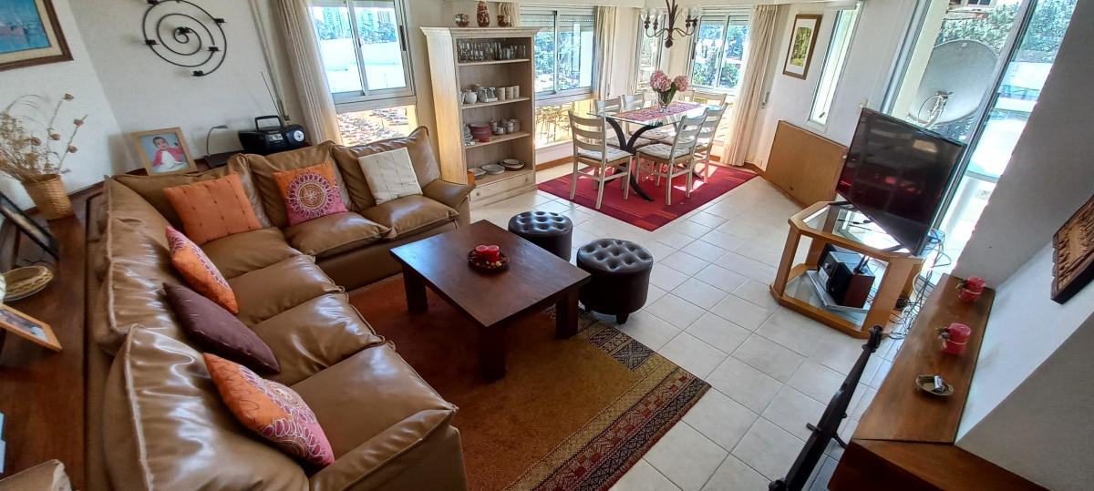 Departamento en venta en Fontainebleu, Oportunidad en Punta del Este