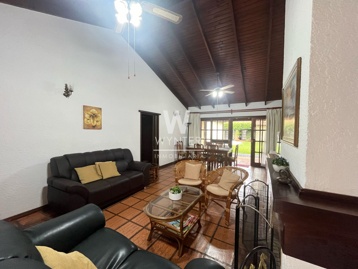 Casa ID.52 - Muy linda casa en Playa Mansa