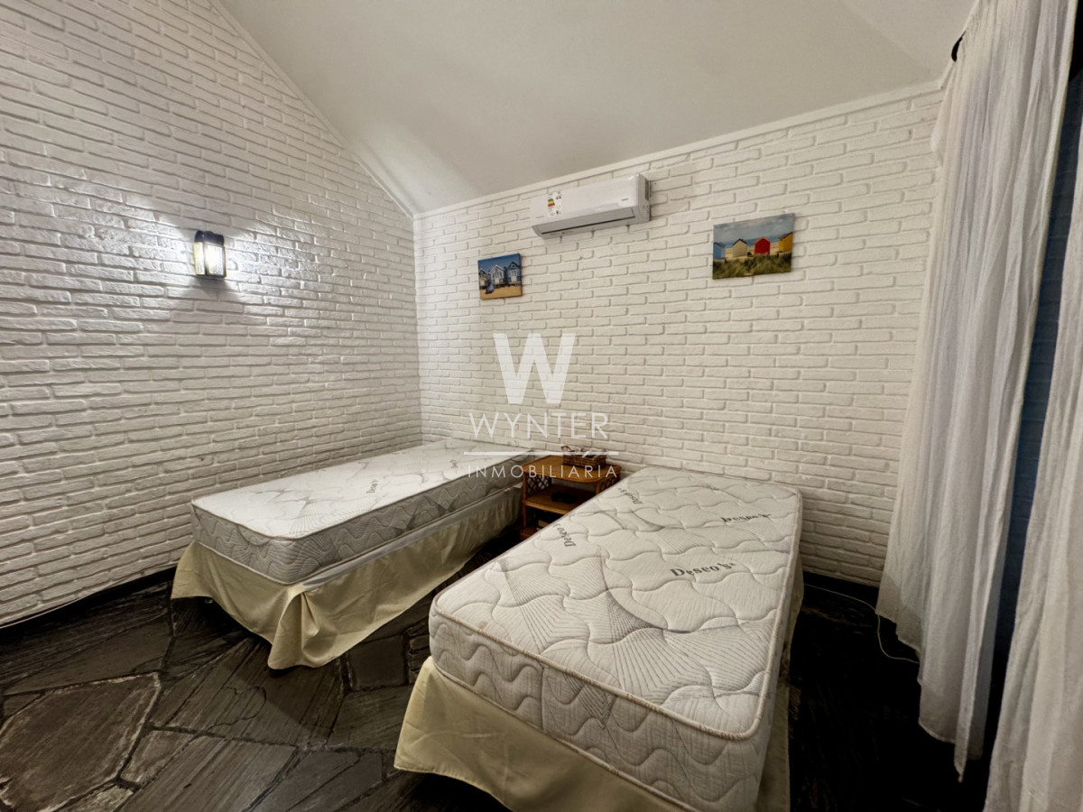 Casa ID.6174 - Casa en venta barrio Lugano. Muy linda casa próxima a Punta Shopping