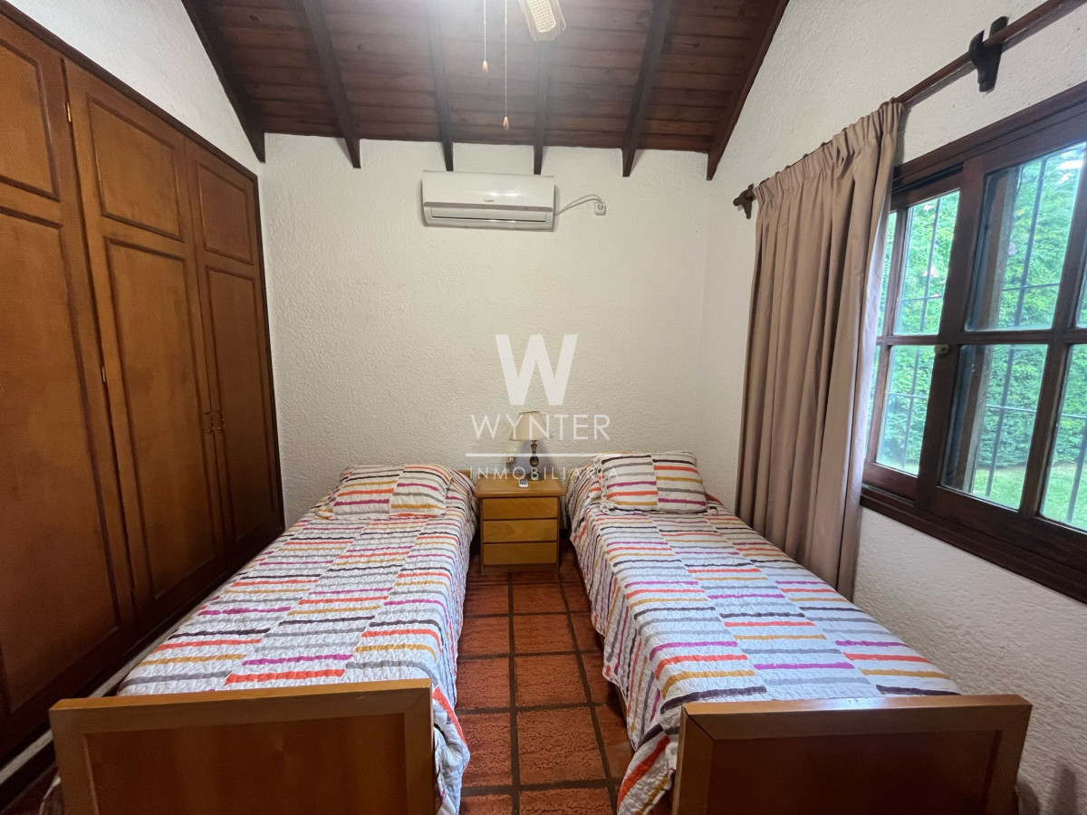 Casa ID.52 - Muy linda casa en Playa Mansa