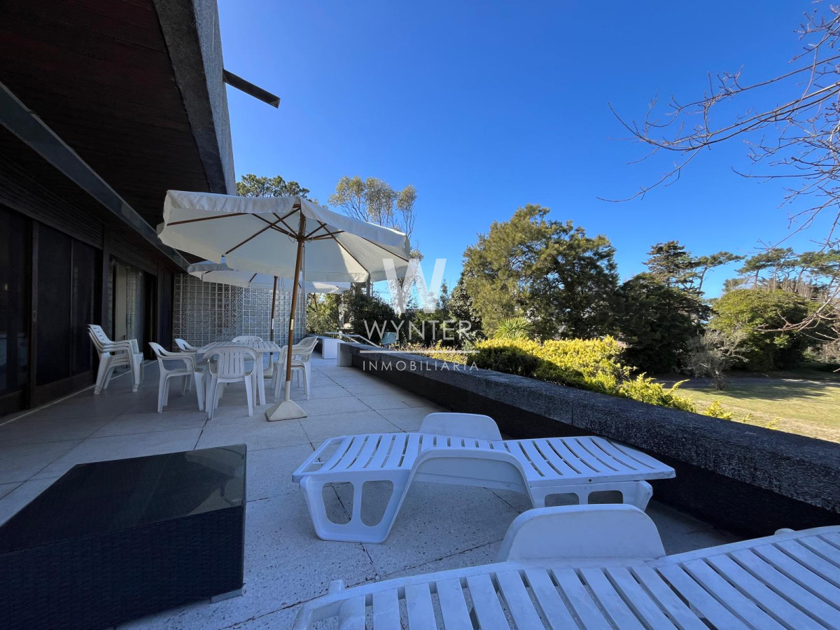 Casa ID.5918 - Casa en venta en San Rafael con 3.590 m2 - 11 suites