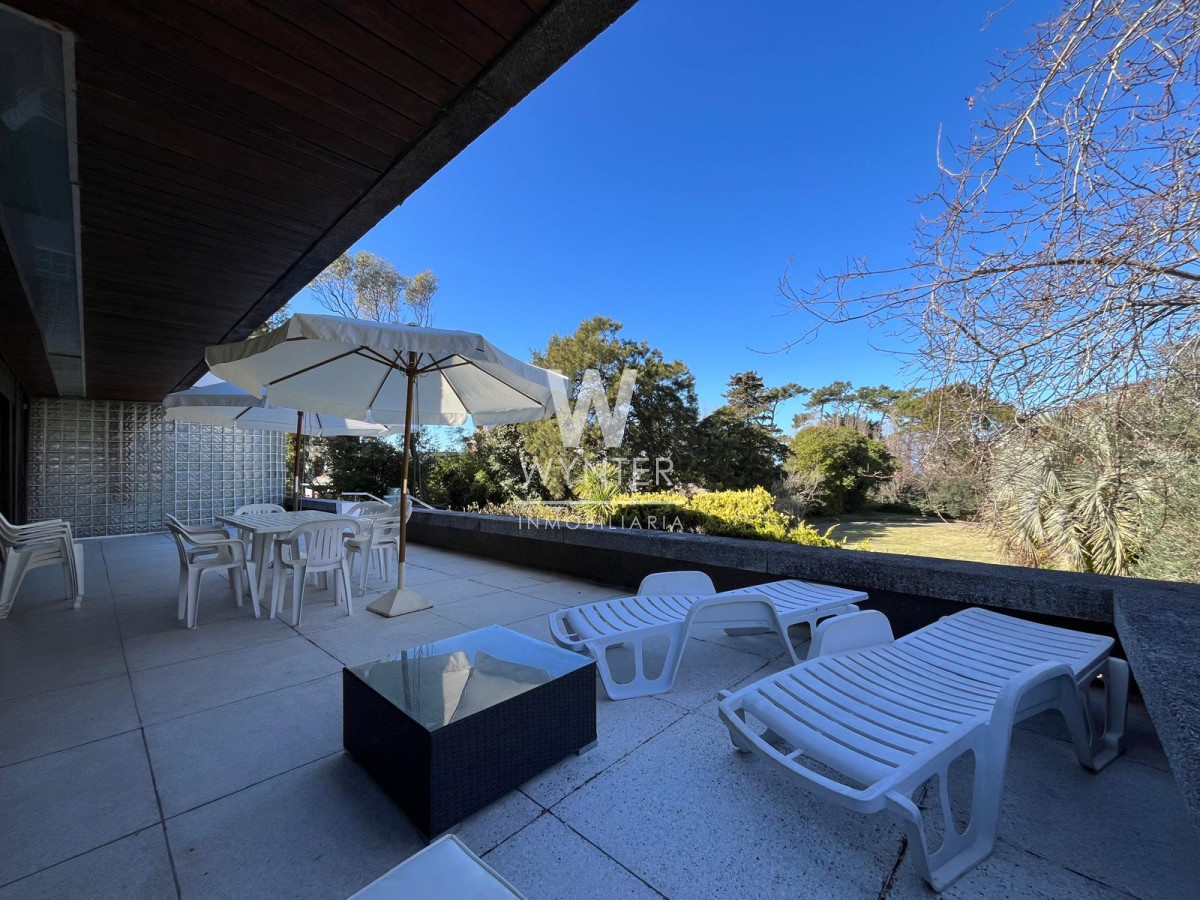 Casa ID.5918 - Casa en venta en San Rafael con 3.590 m2 - 11 suites