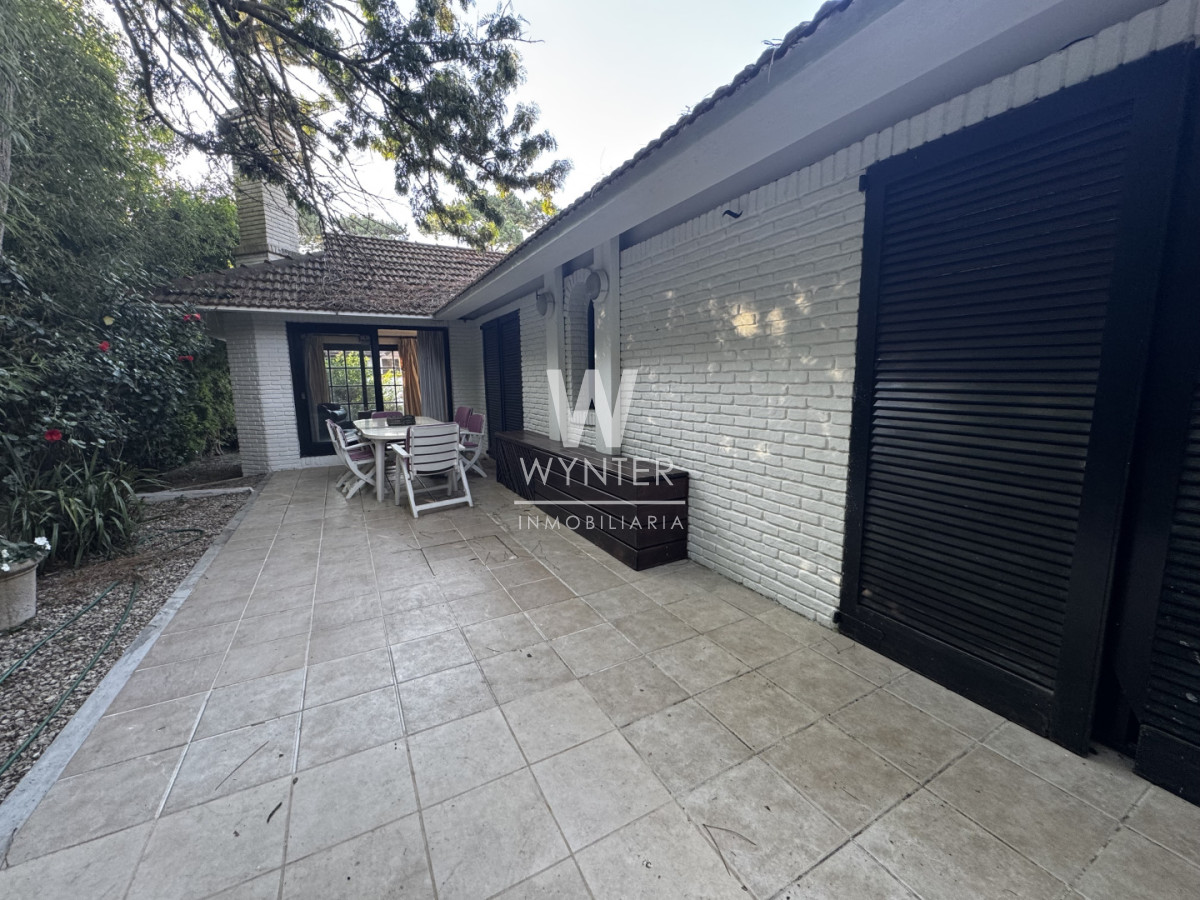 Casa ID.6174 - Casa en venta barrio Lugano. Muy linda casa próxima a Punta Shopping