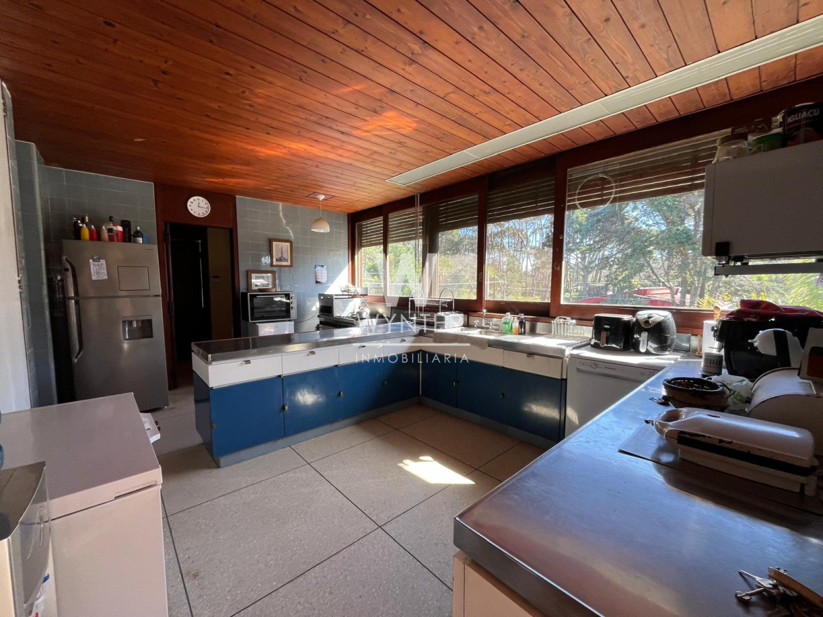 Casa ID.5918 - Casa en venta en San Rafael con 3.590 m2 - 11 suites